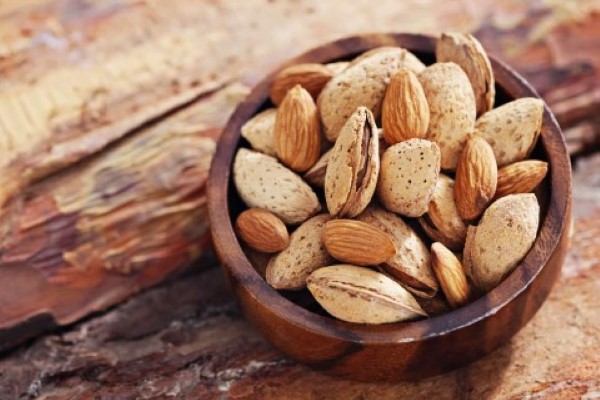 تصویر 5 از قیمت خرید بادام مامایی اصفهان + فروش ویژه